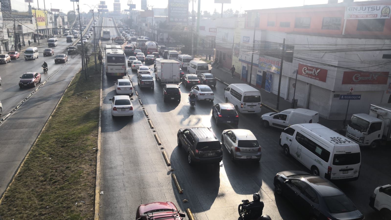 caos víal en la López Portillo