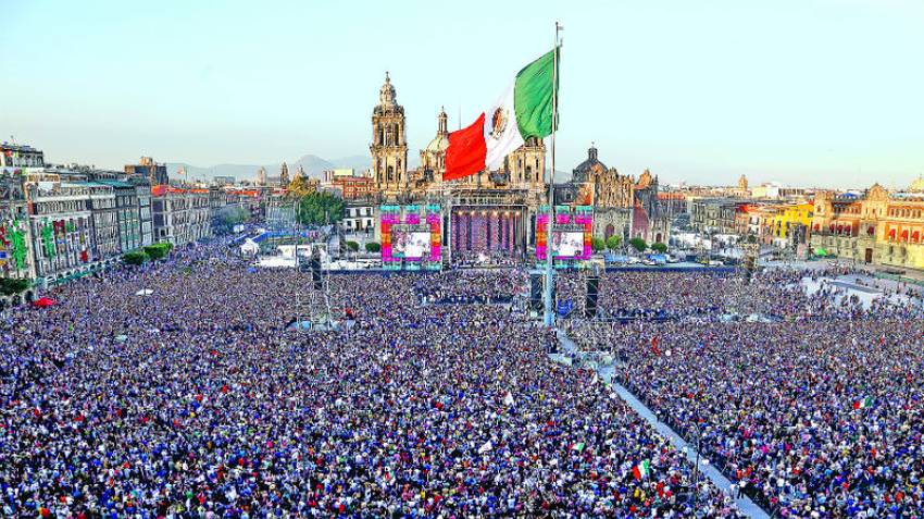 Todo listo para el AMLOFest esta tarde en el zócalo capitalino