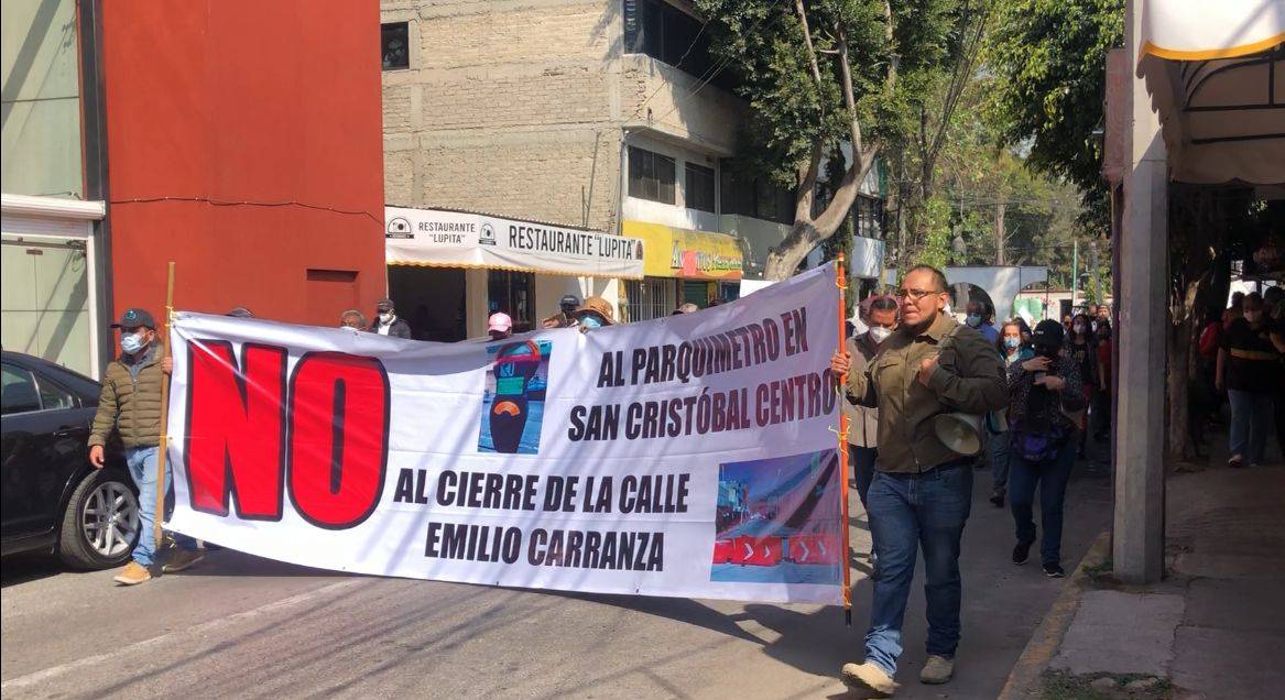 Video: Automovilistas padecen abusos por operadores de parquímetros en Ecatepec