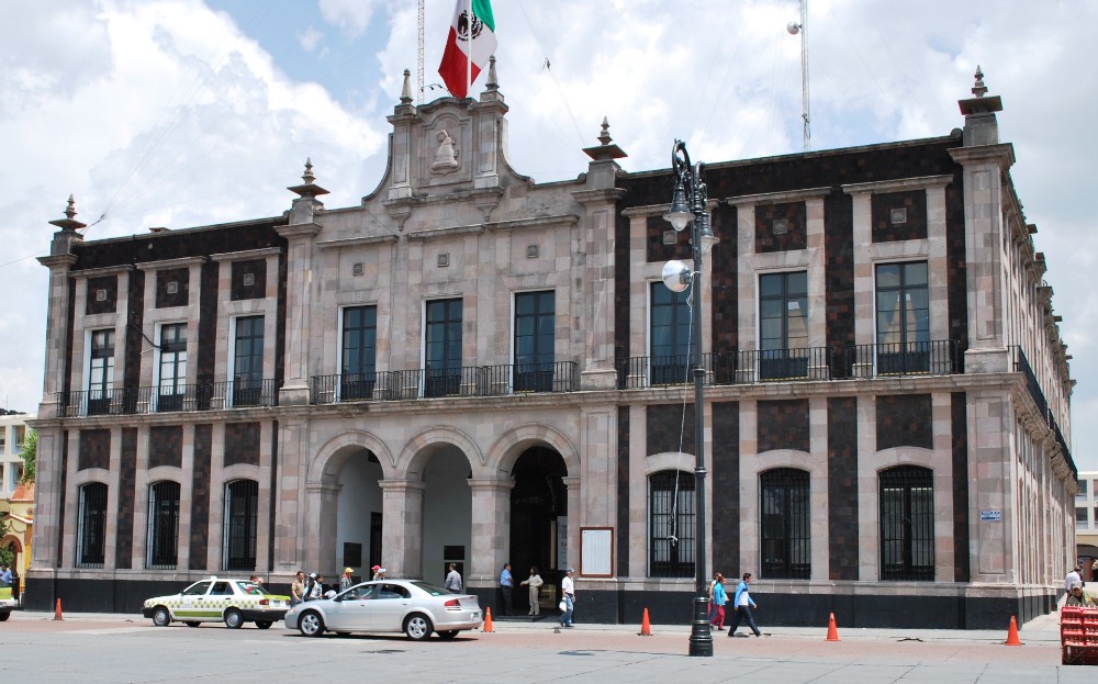 Heredan municipios pasivos impagables