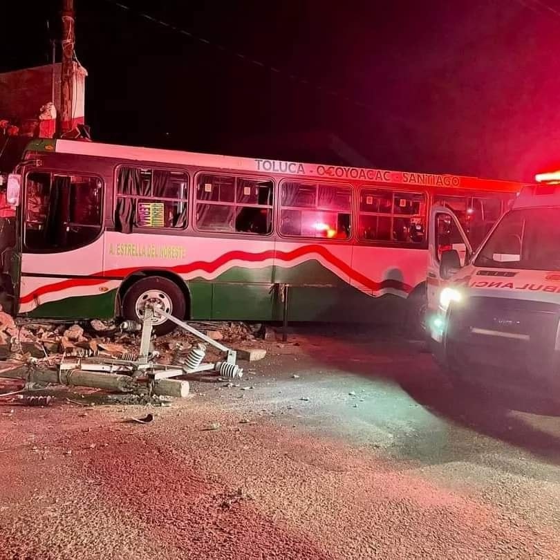 Autobús de la línea Toluca- Atarasquillo