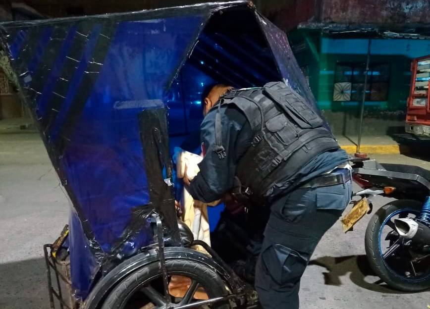 Una mujer dio a luz en un mototaxi por no alcanzar a llegar a un hospital del IMSS