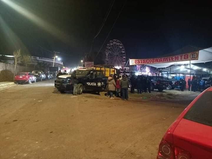 Roban computadoras de autos en feria de Otumba