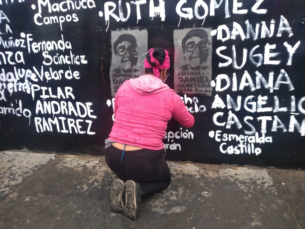 Crean mural con nombres de víctimas de feminicidio en Toluca