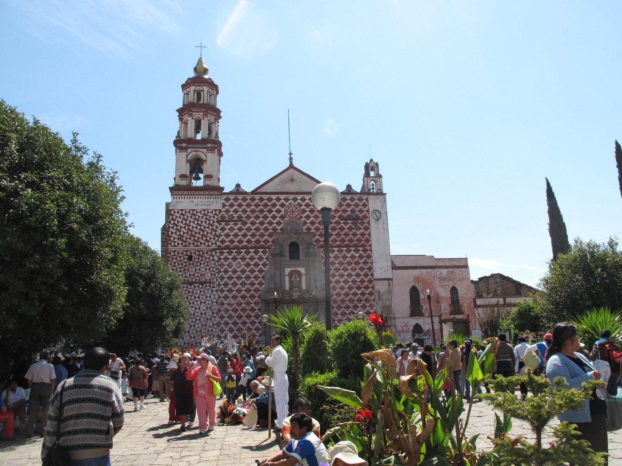 Cancela Diócesis carnavales y fiestas patronales en municipios de los Volcanes