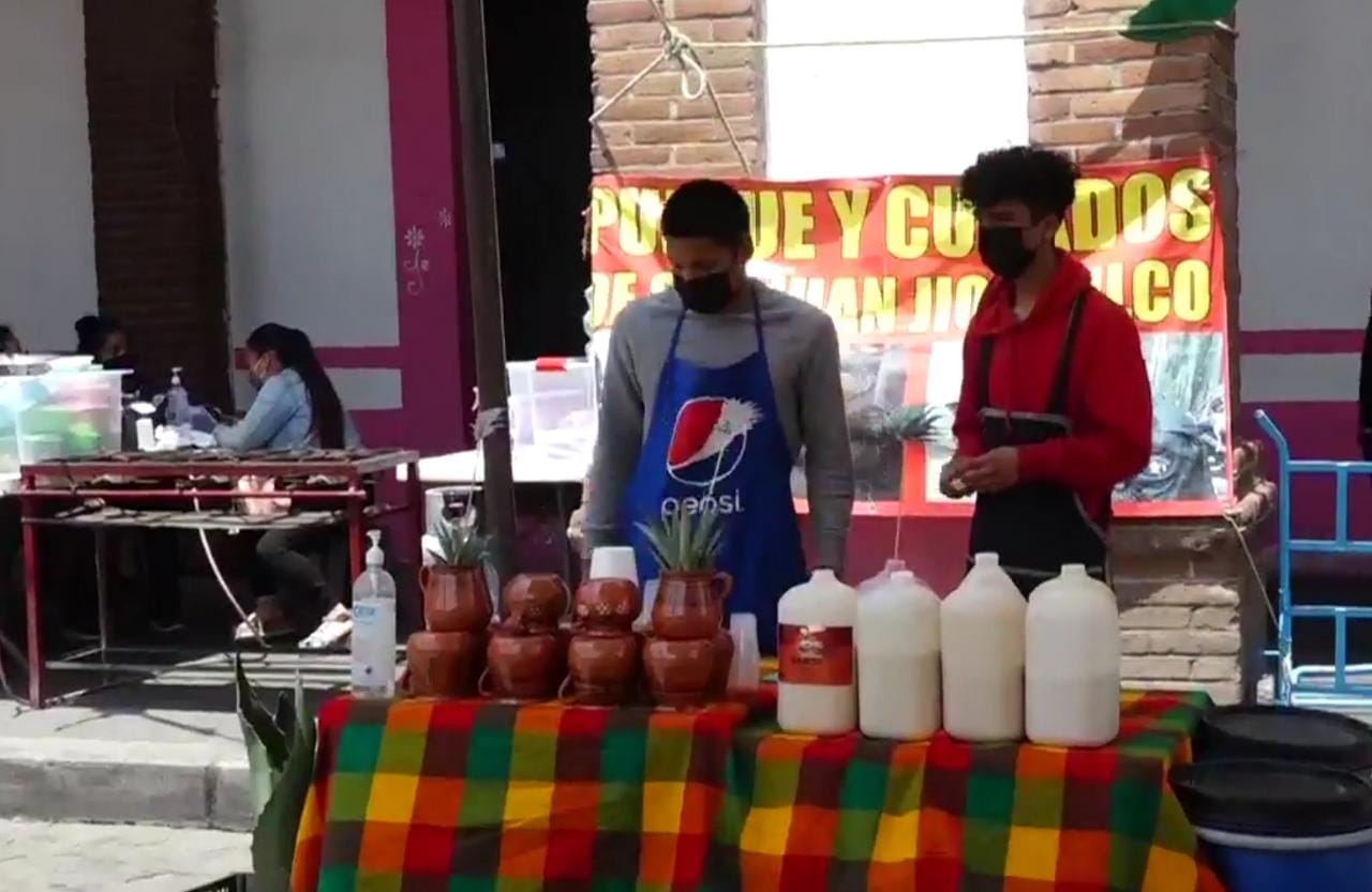 Inicia Feria del Pulque y Pozole en Toluca