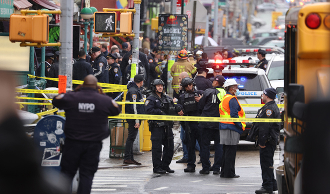 Tiroteo en el Metro de Nueva York deja al menos 13 heridos