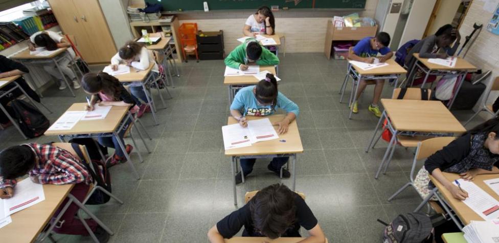 Docentes, los que menos ganan en el sistema educativo estatal