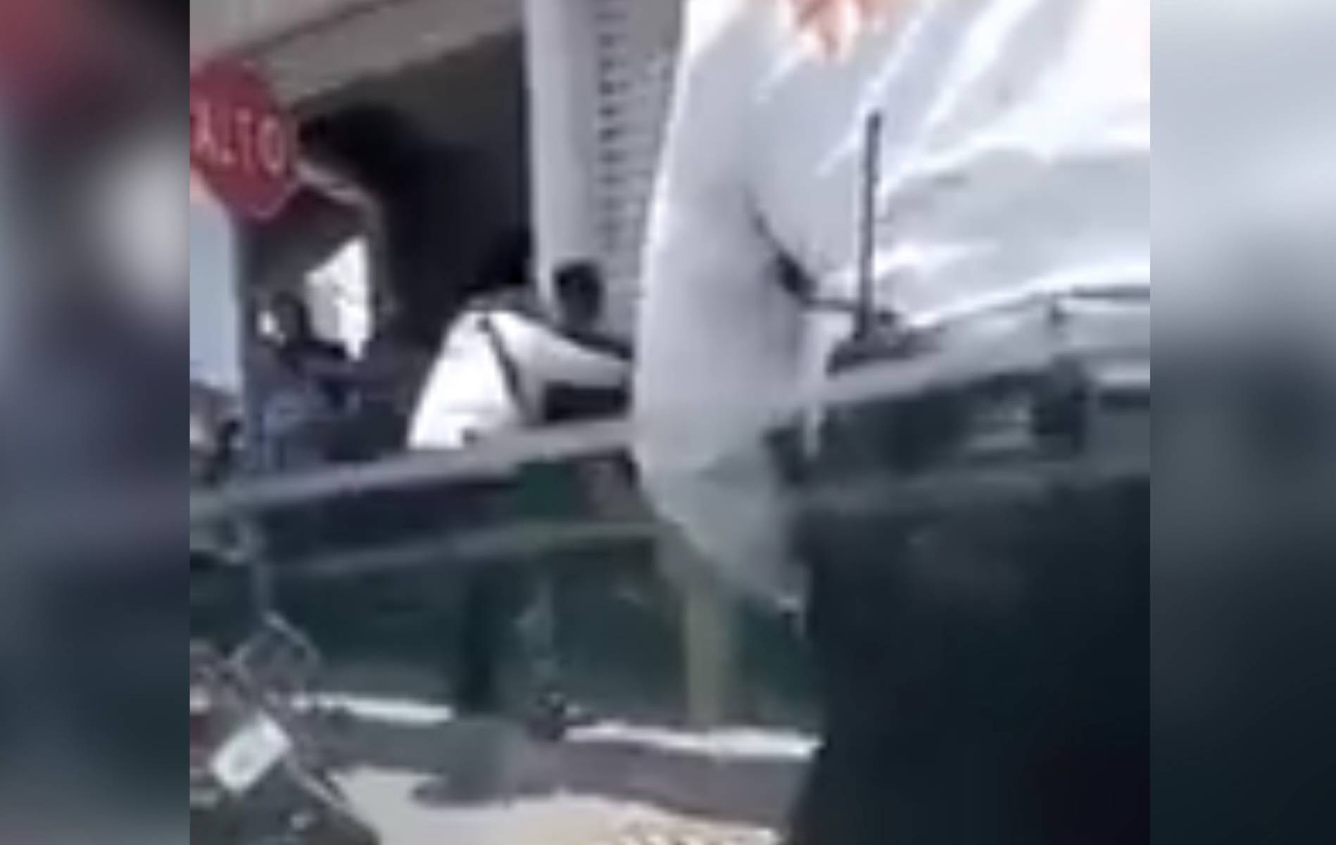 Golpean mototaxistas a policías de Texcoco