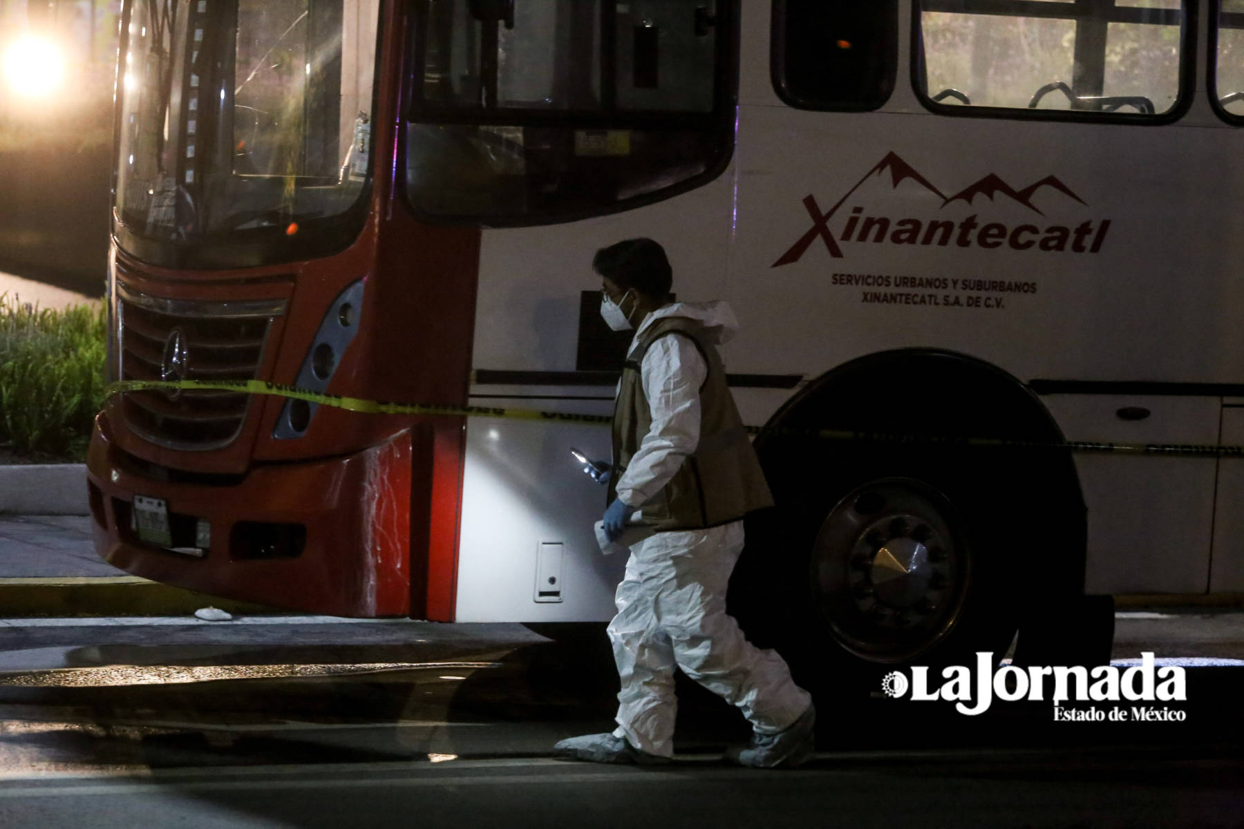 Hombre muere atropellado frente al Cosmovitral de Toluca