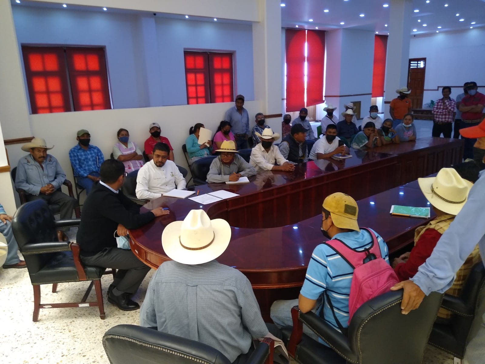 Campesinos de Juchitepec solicitan fertilizante