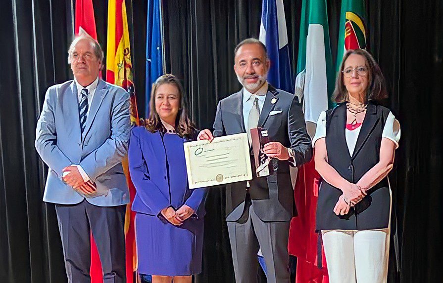 Metepec recibe premio “Escoba de Platino” por gestión sostenible y aseo urbano