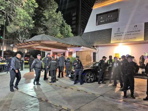 asesinada por su esposo en restaurante