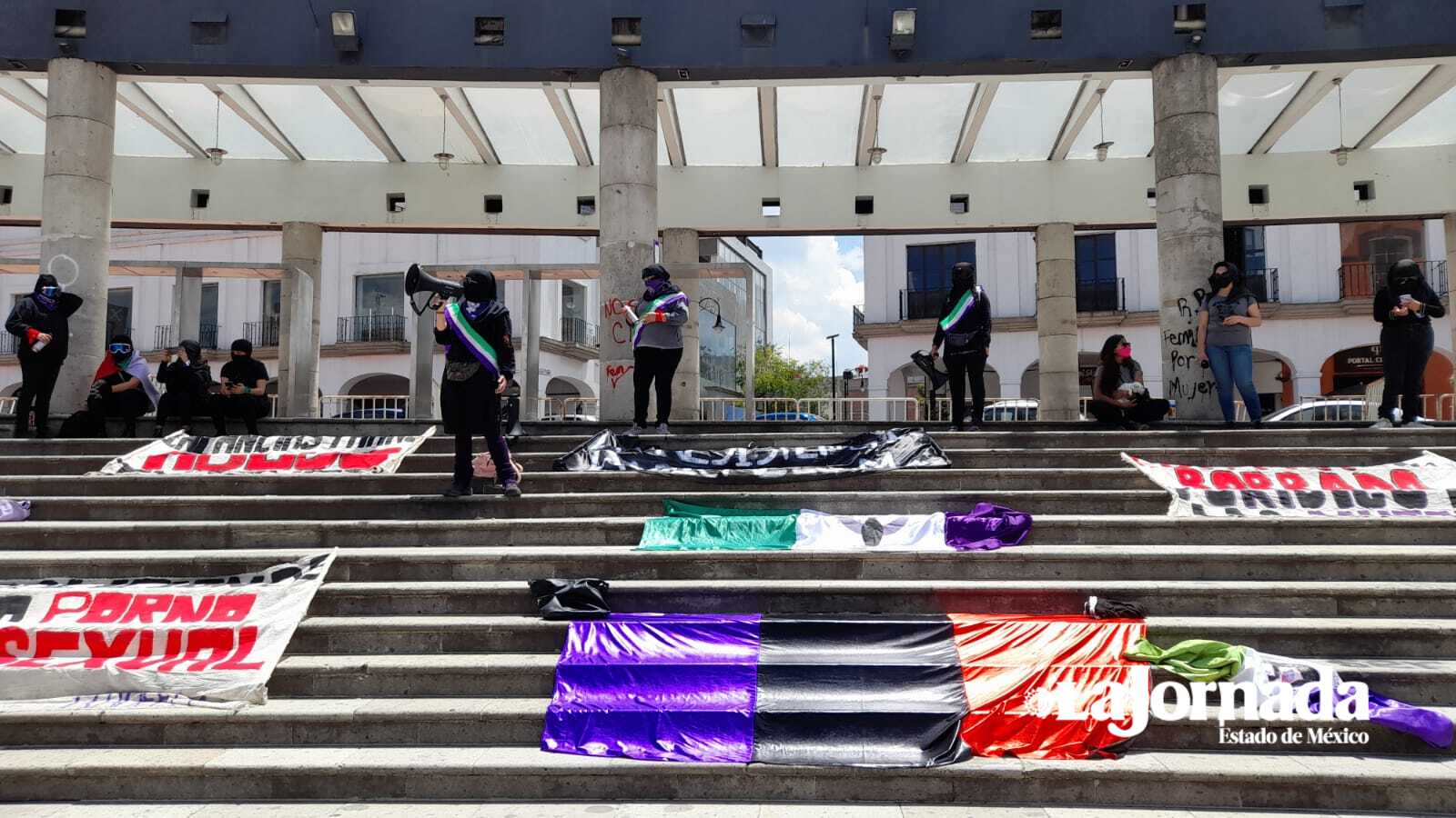 (Video) Marchan feministas radicales en Toluca