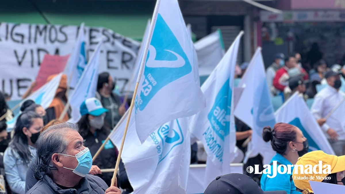 Presume NAEM que asesta golpe a partidos al sumar a sus cuadros