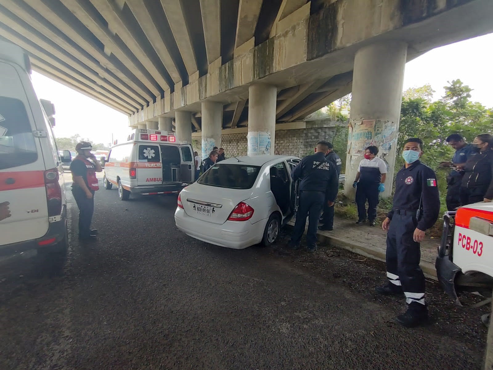 puente vehicular en la México-Cuautla