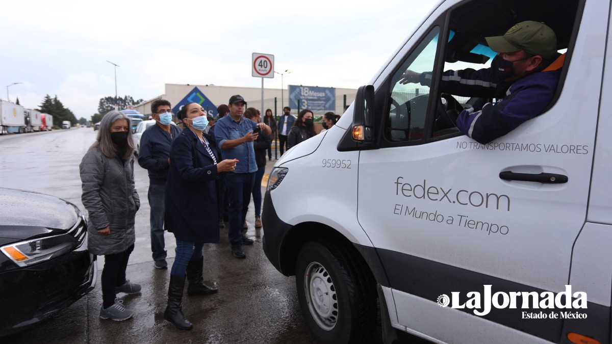 Vecinos de Los Sauces bloquearon la circulación del transporte de carga