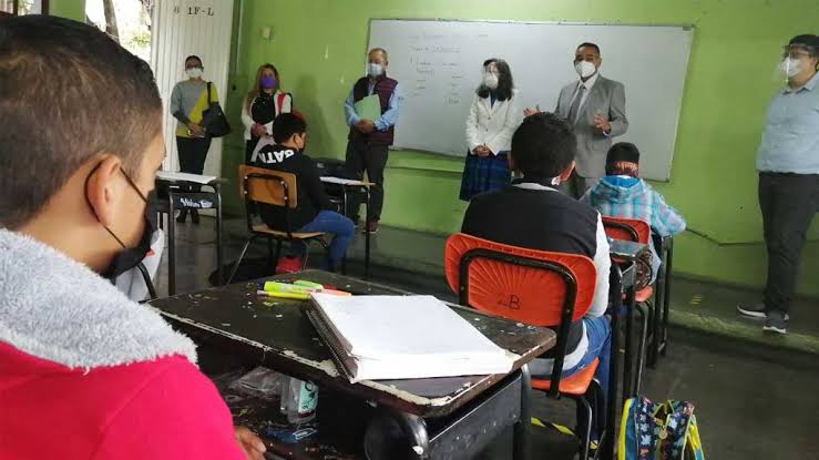 Regresan a clases 30 mil alumnos que habían desertado en el Edomex