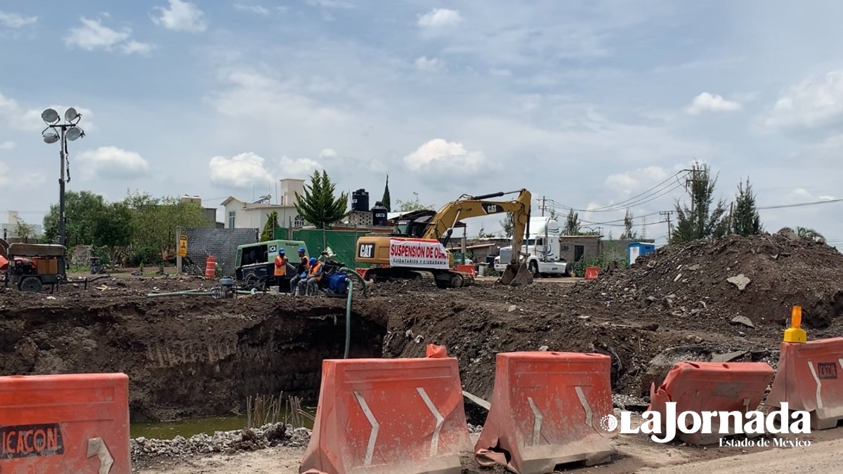 Mantienen suspendida carretera del AIFA en Tonanitla