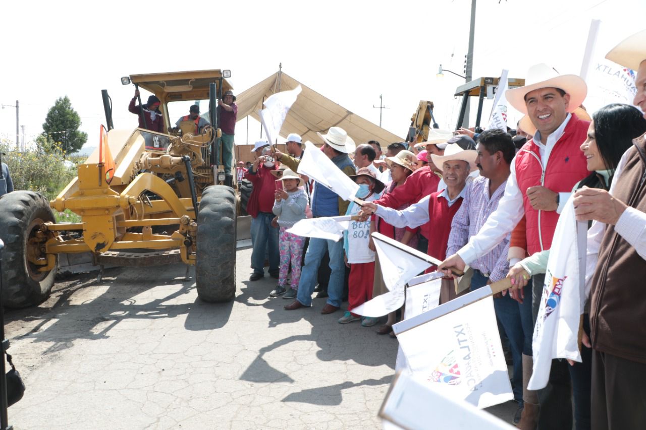 Ponen en marcha en Ixtlahuaca 5 obras viales de alto impacto regional