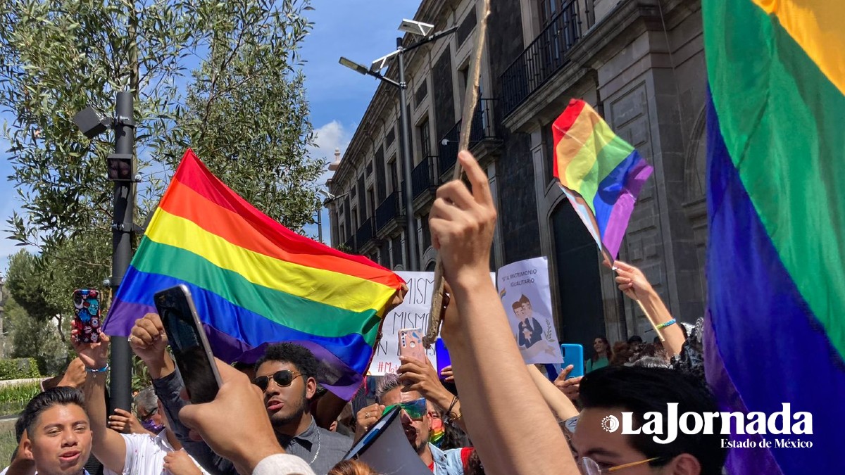 Votos en contra y abstenciones en aprobación de matrimonios igualitarios