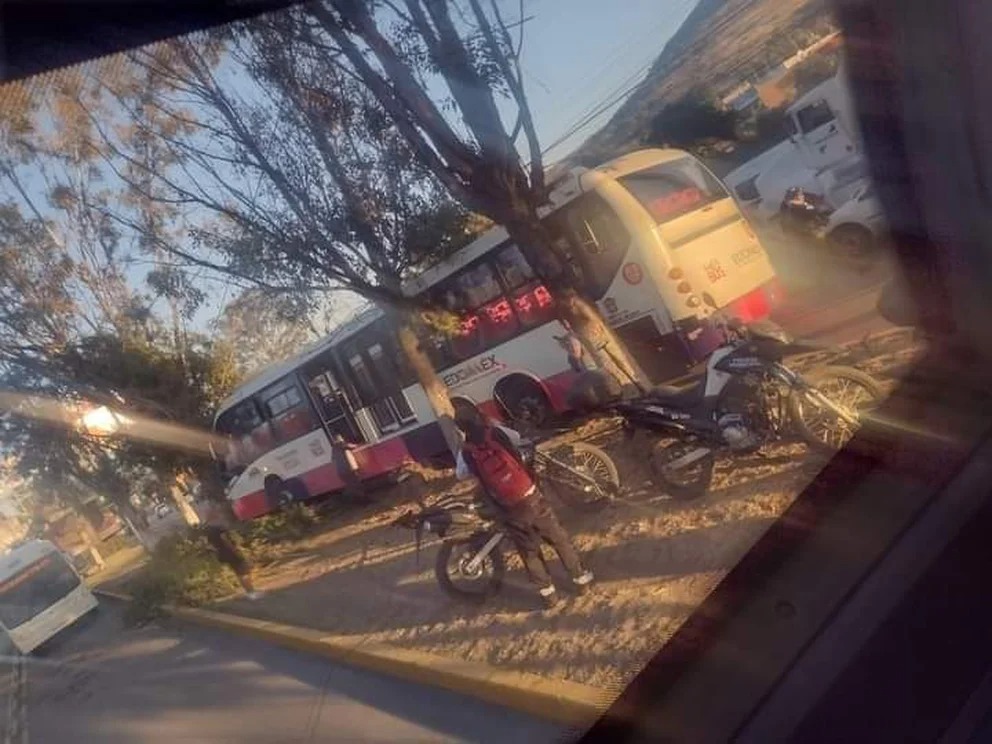 Accidente de Mexibús, deja 10 personas lesionadas en Tultitlán