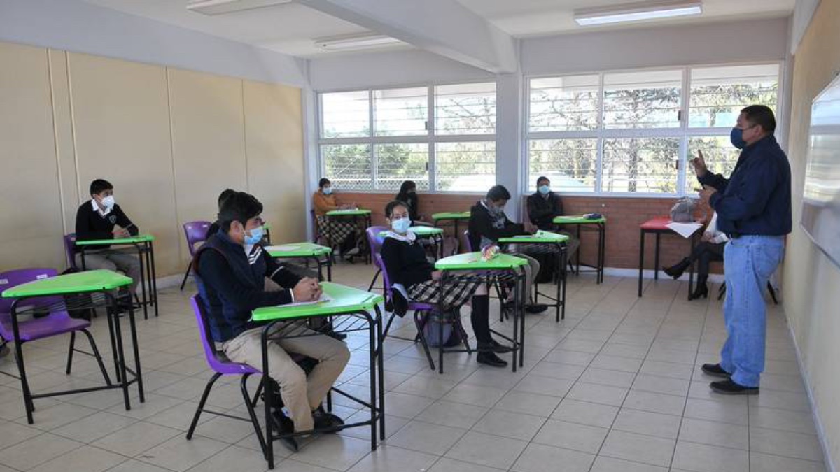 Escuelas privadas podrán iniciar con procedimiento RVOE