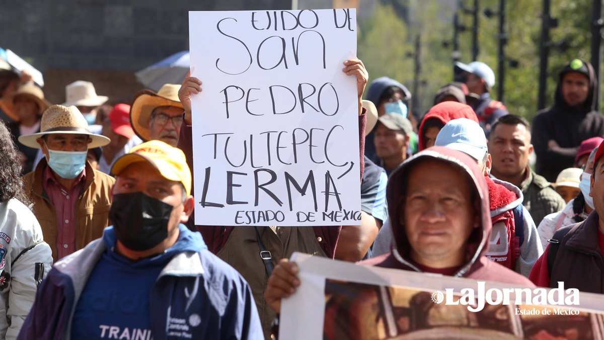 Pobladores de San Pedro Tultepec se manifiestan en Toluca