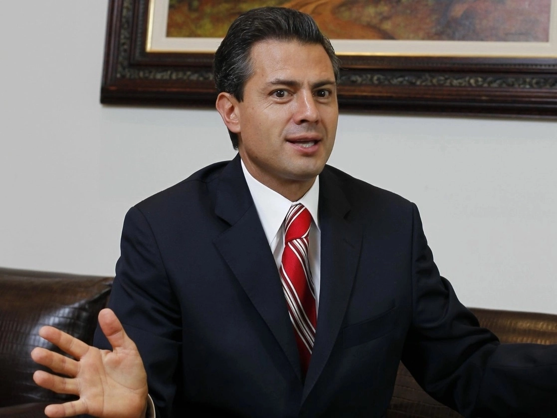 Peña Nieto califica como un “absurdo” investigaciones de la FGR