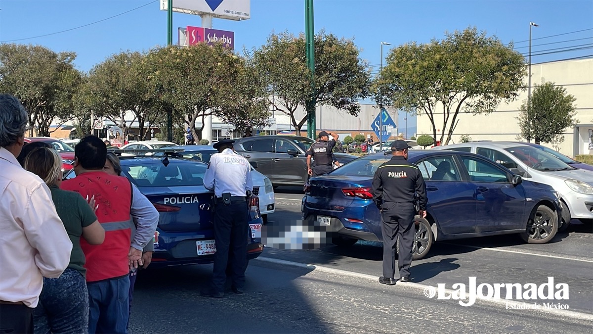 (VIDEO) Riña sobre avenida Alfredo del Mazo termina con una persona fallecida