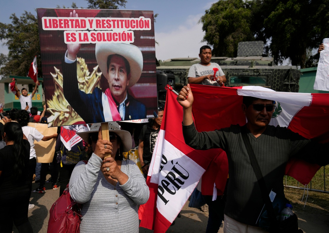 Protestas y violencia extienden estado de emergencia en Perú