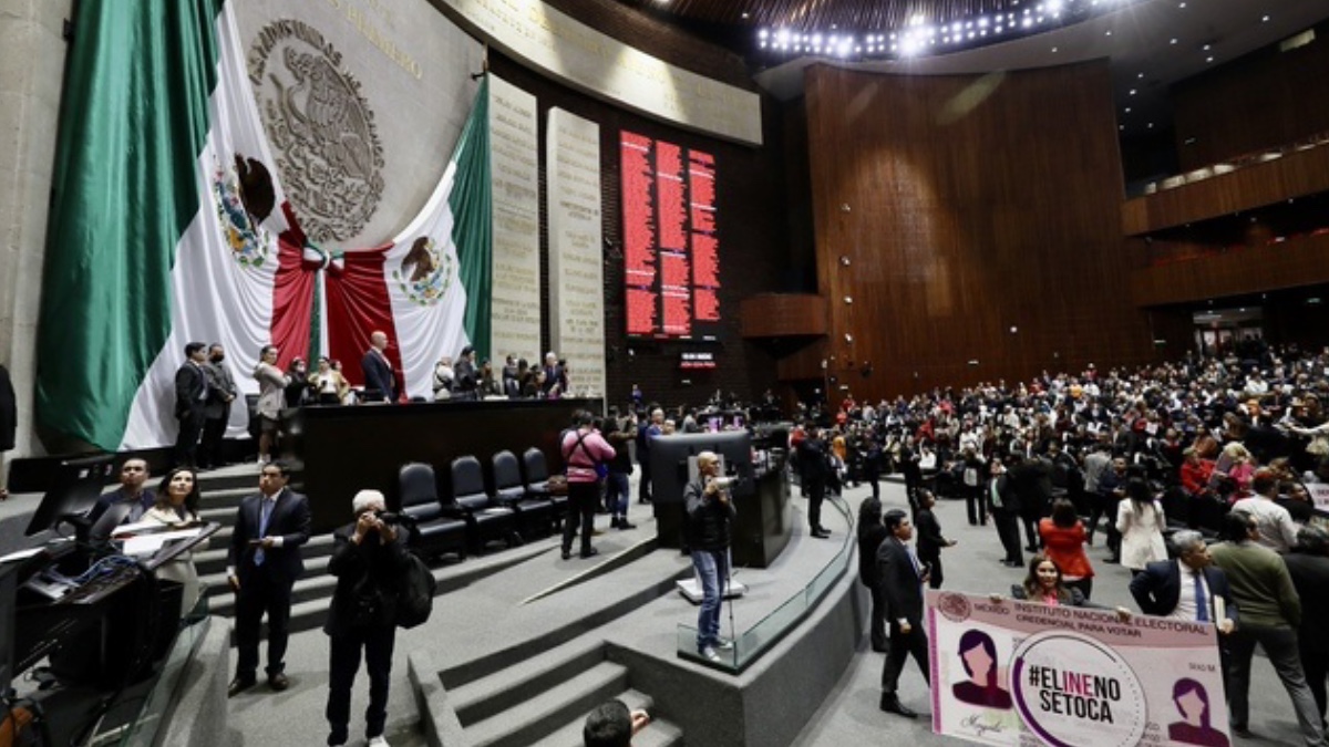 Cláusula de traspaso de votos entre partidos podría retirarse