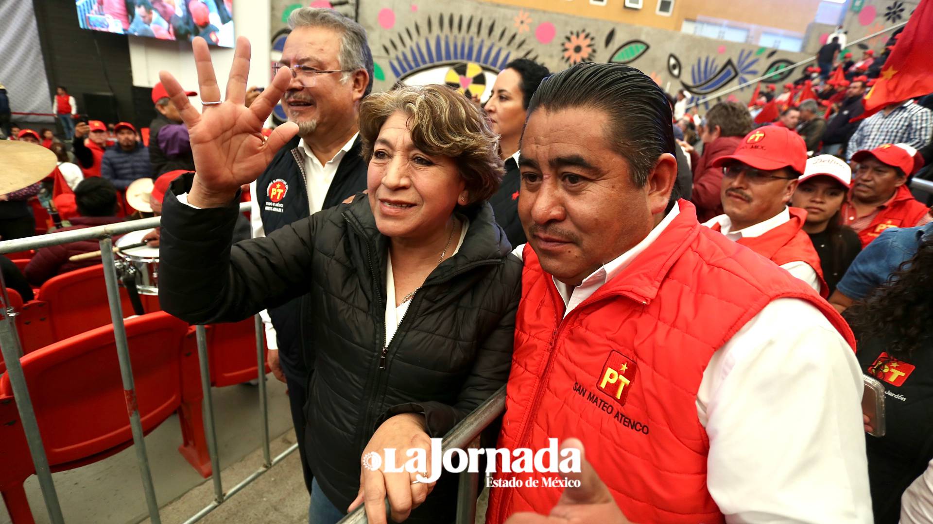 Delfina Gómez se presenta ante militancia del PT en Metepec