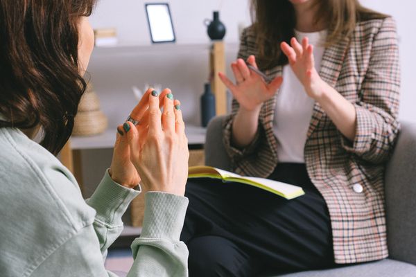 Mujeres mexiquenses víctimas de violencia cuentan con atención de primer contacto