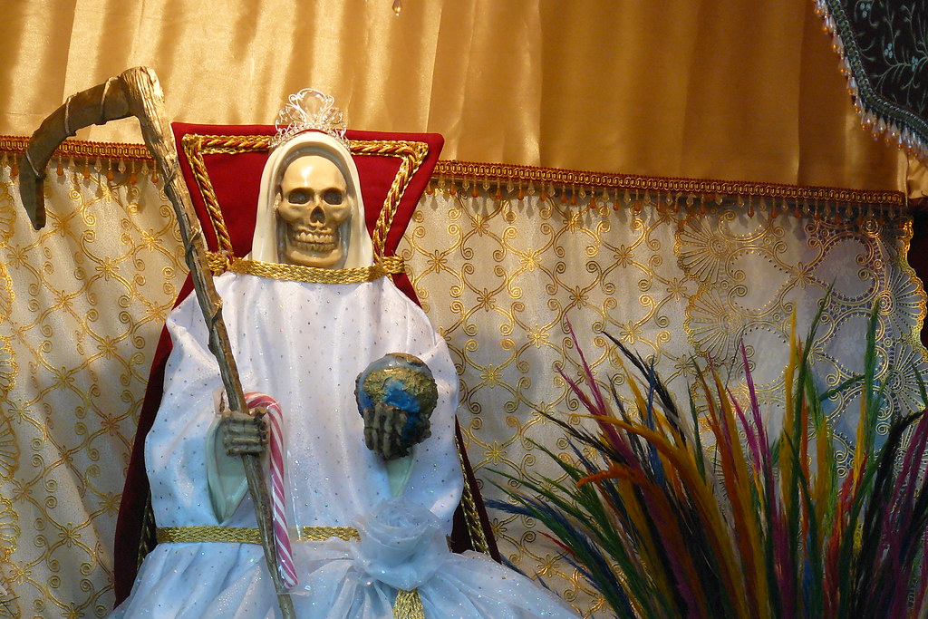 Fosa clandestina en Zumpango es localizada en altar de la Santa Muerte