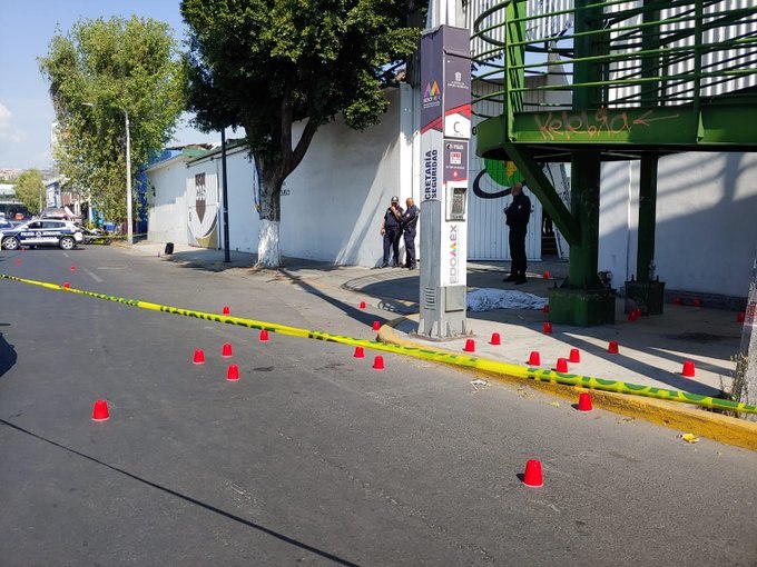 Video: Balacera frente a la COS en Tlalnepantla deja un muerto y varios detenidos