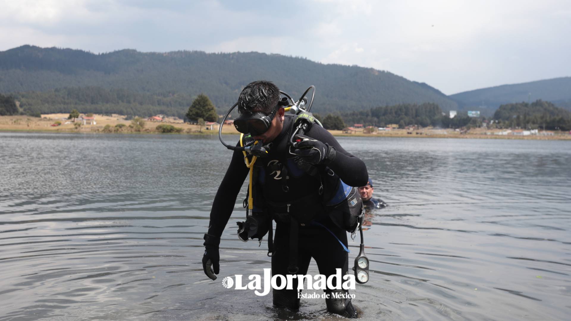 Buscan 14 ser buzos rescatistas en SUEM