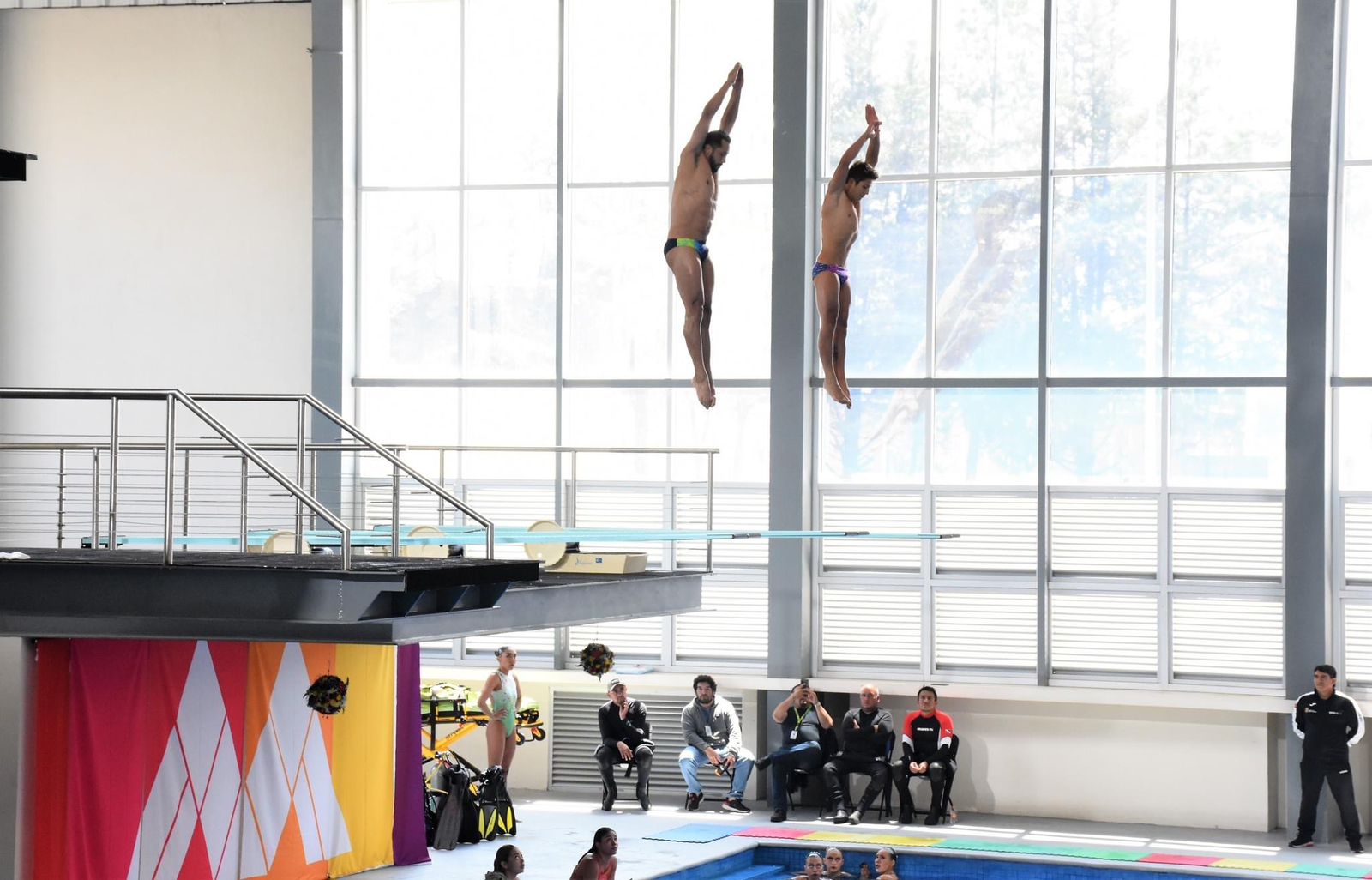 Con exhibición deportiva abren puertas de Centro Acuático previo a Paris 2024