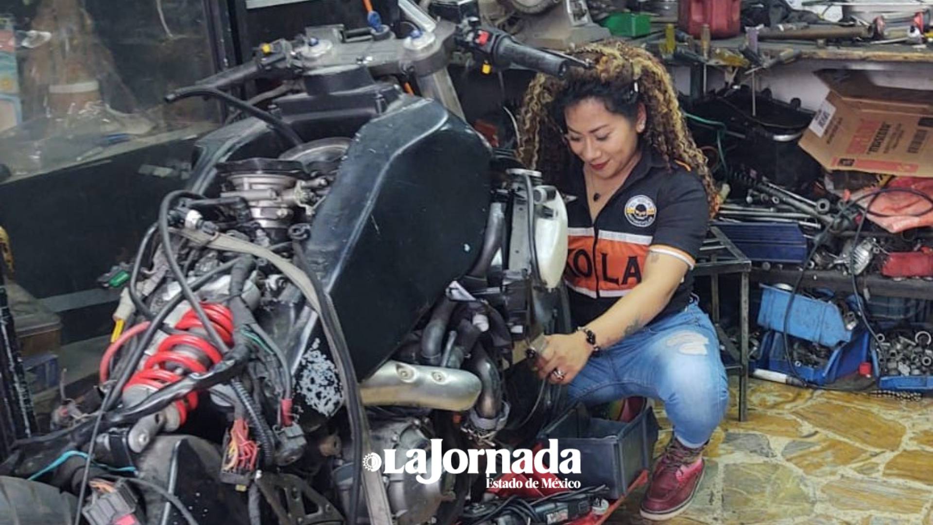 Karen Unzueta, la perito, biker y mecánica de Neza