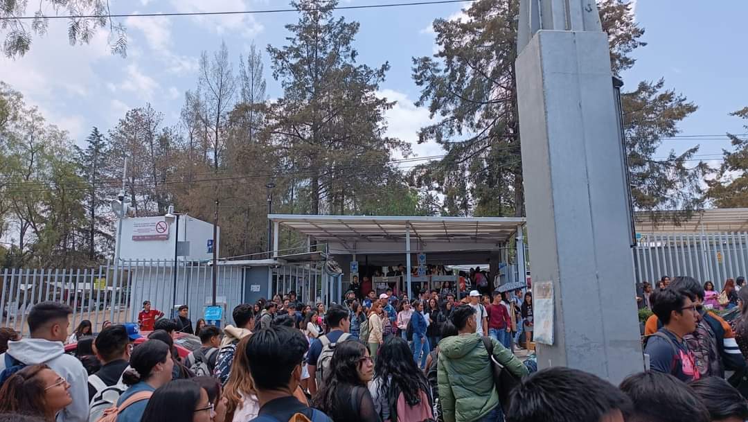 Estudiantes del Consejo Estudiantil del Tecnológico de Cuautitlán Izcalli siguen en paro