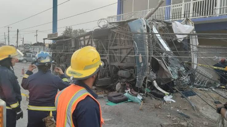 Dos muertos y dos lesionados dejó accidente del equipo Cobras de Fútbol Americano