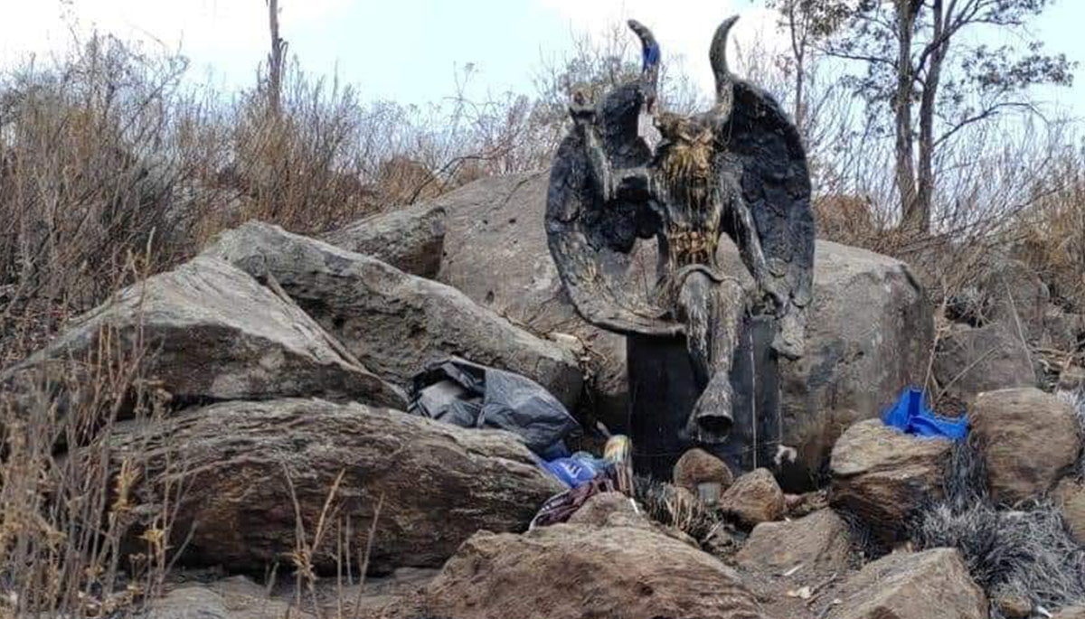 Hallan una figura demoníaca en la Sierra de Guadalupe, Tultitlán