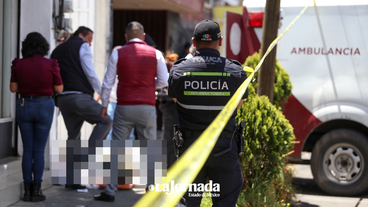 Video: Hombre fallece sobre la calle de Rayón en Toluca