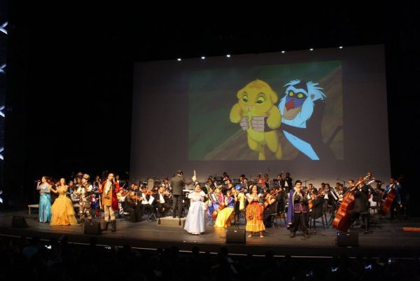 Celebran a niños con concierto sinfónico en Toluca