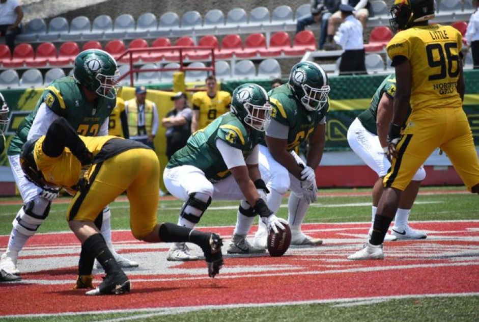 Raptors de Naucalpan se meten a la pelea por los playoffs en la LFA