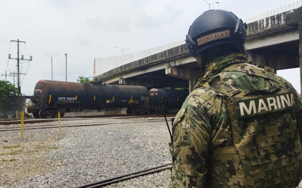 Adán Augusto niega la expropiación de vías Ferrosur