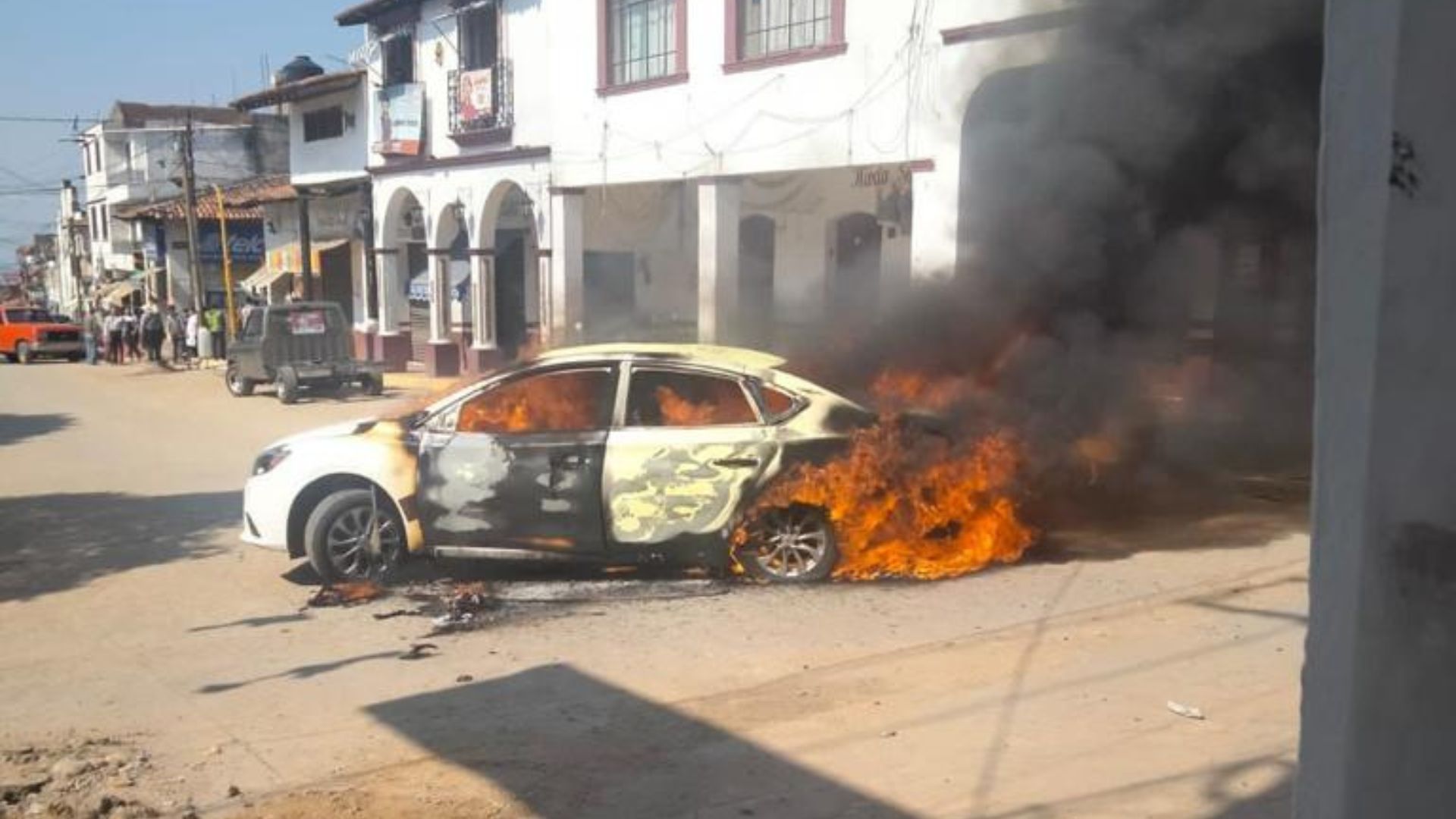 Habitantes de Agua Amarga en Coatepec Harinas realizan protestas