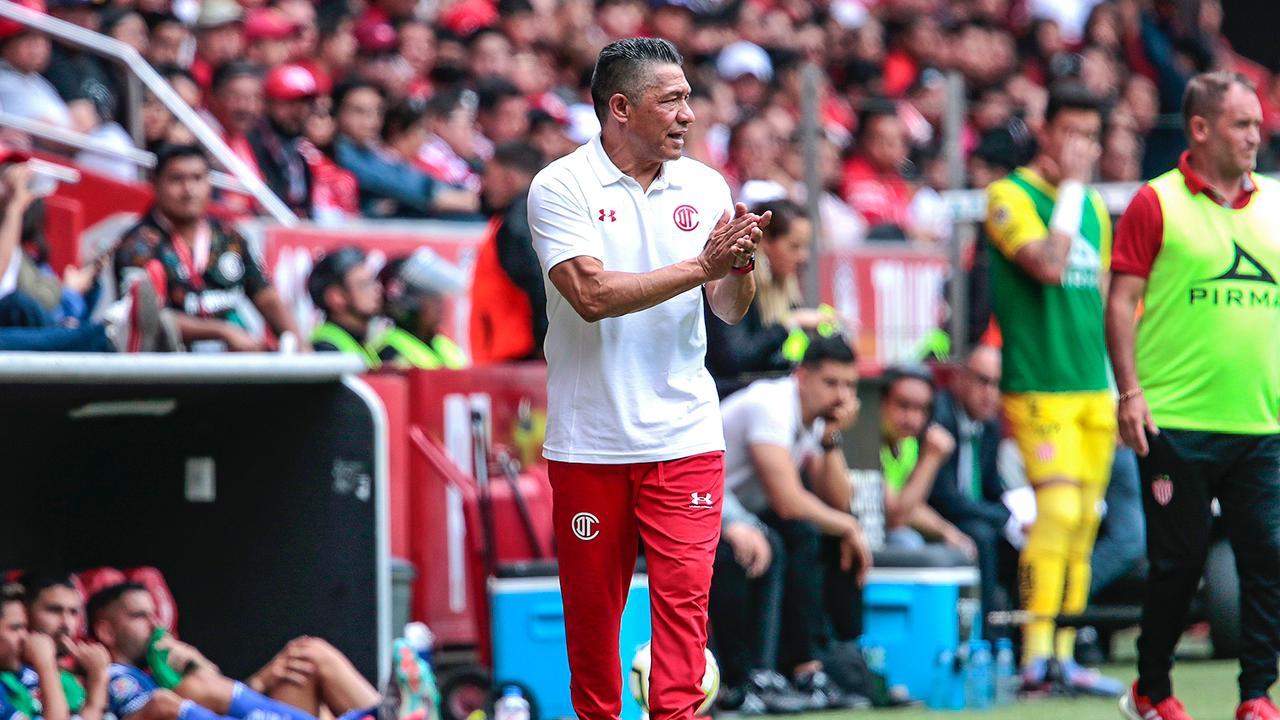 Ignacio Ambriz saldó la deuda personal, con la clasificación de Toluca FC