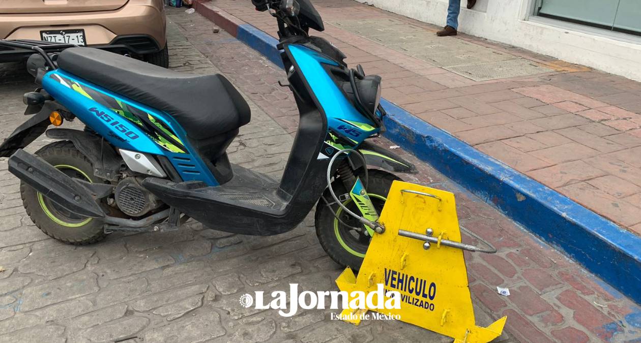 Motociclistas, los que más se resisten a pagar parquímetro en Teotihuacán