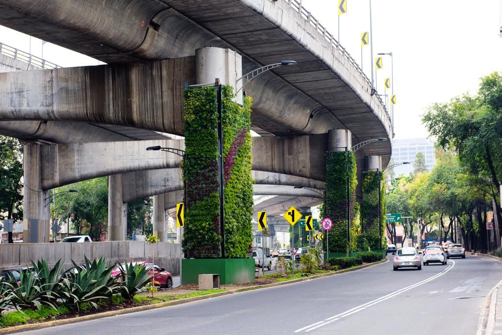 Reclusos del Edomex aportan mano de obra para crear jardines en la Zona Metropolitana